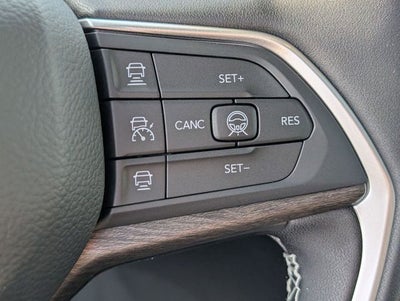 2026 Jeep Grand Cherokee Laredo