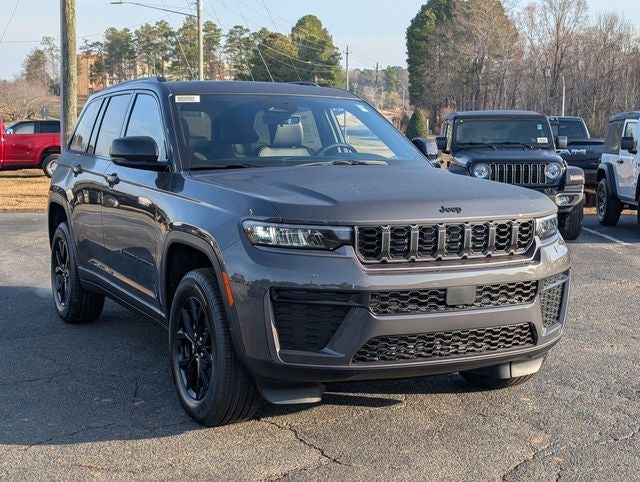 2026 Jeep Grand Cherokee Laredo