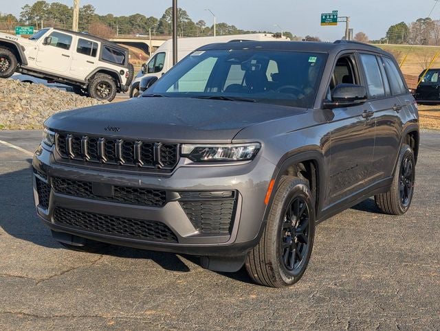 2026 Jeep Grand Cherokee Laredo