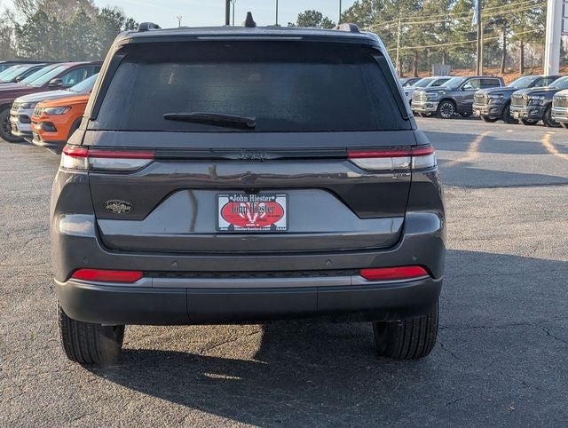 2026 Jeep Grand Cherokee Laredo