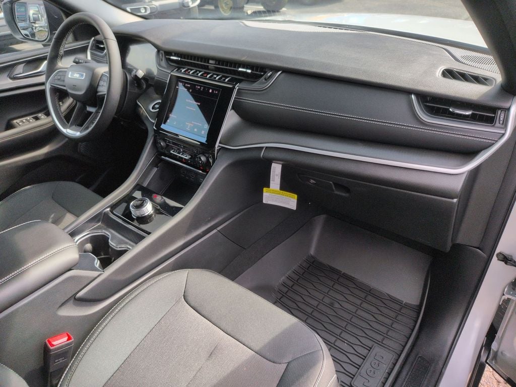 2026 Jeep Grand Cherokee Laredo X