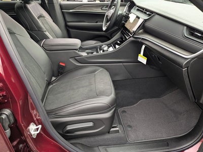 2026 Jeep Grand Cherokee Laredo