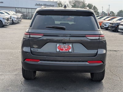 2026 Jeep Grand Cherokee Laredo