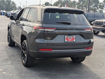 2026 Jeep Grand Cherokee Laredo