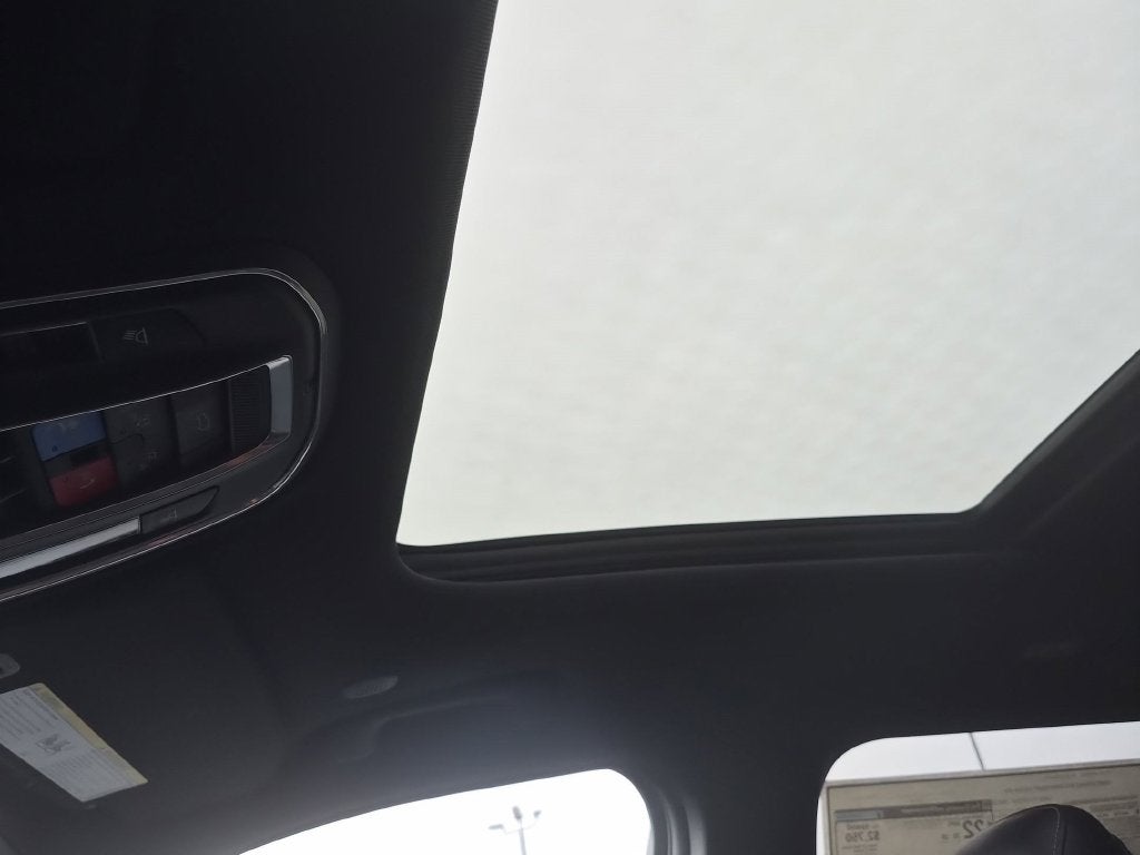 2026 Jeep Grand Cherokee Base