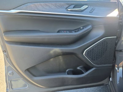 2027 Jeep Grand Cherokee Limited Reserve