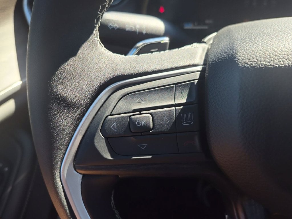 2027 Jeep Grand Cherokee Limited Reserve