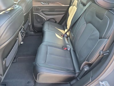2027 Jeep Grand Cherokee Limited Reserve