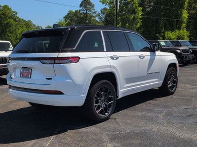 2026 Jeep Grand Cherokee Summit