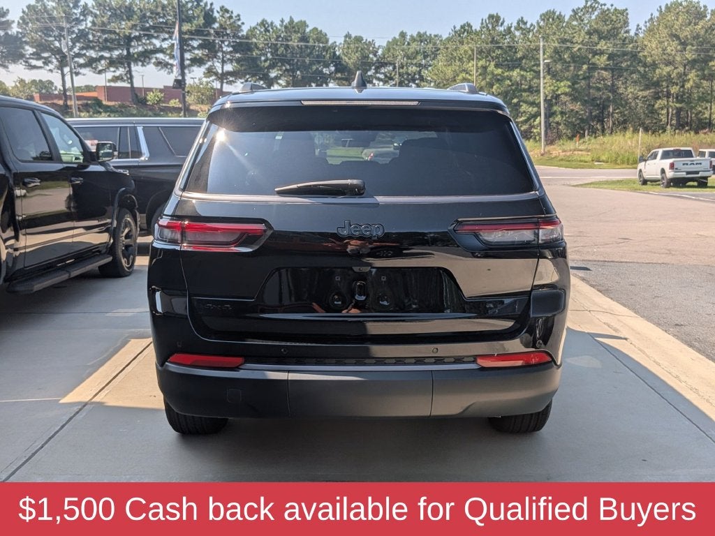 2027 Jeep Grand Cherokee L Laredo Altitude