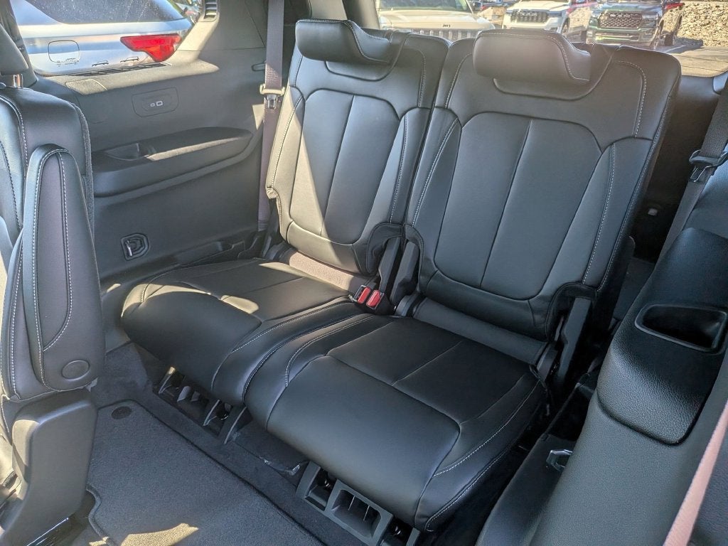 2027 Jeep Grand Cherokee L Limited