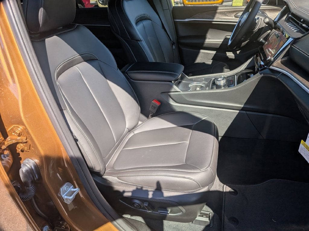 2027 Jeep Grand Cherokee L Limited