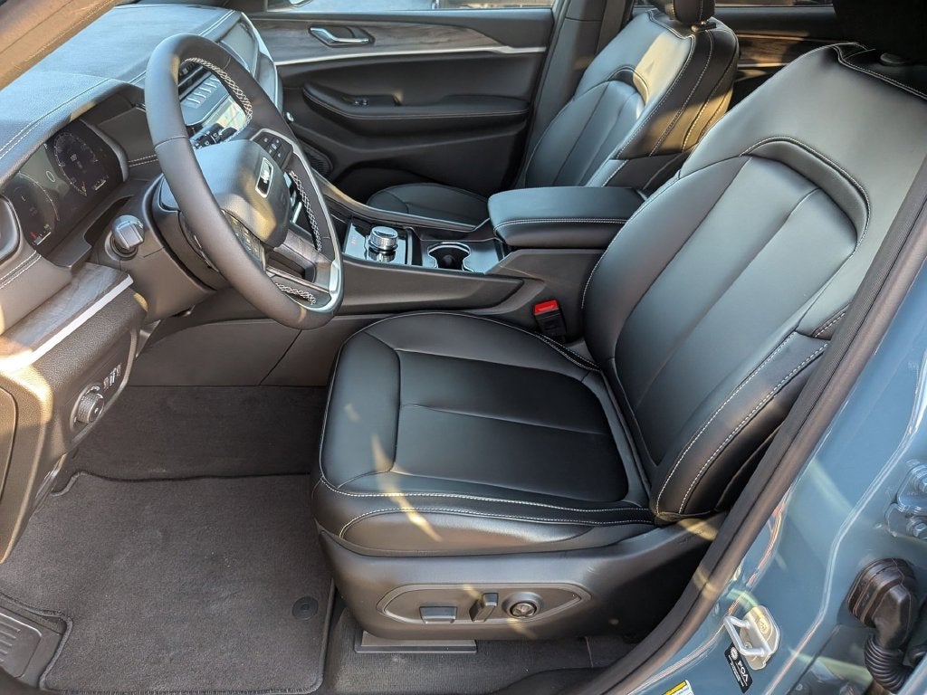 2027 Jeep Grand Cherokee L Limited