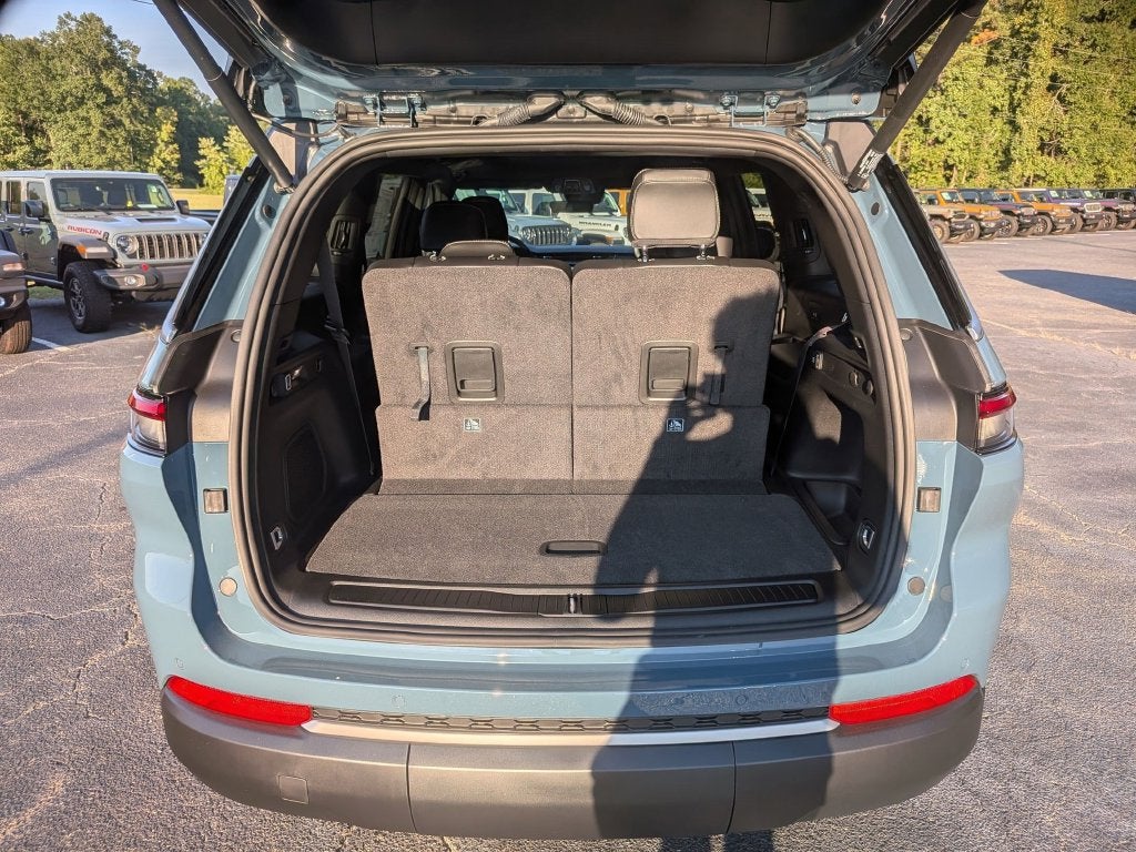 2027 Jeep Grand Cherokee L Limited