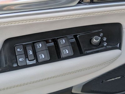 2026 Jeep Grand Wagoneer Base