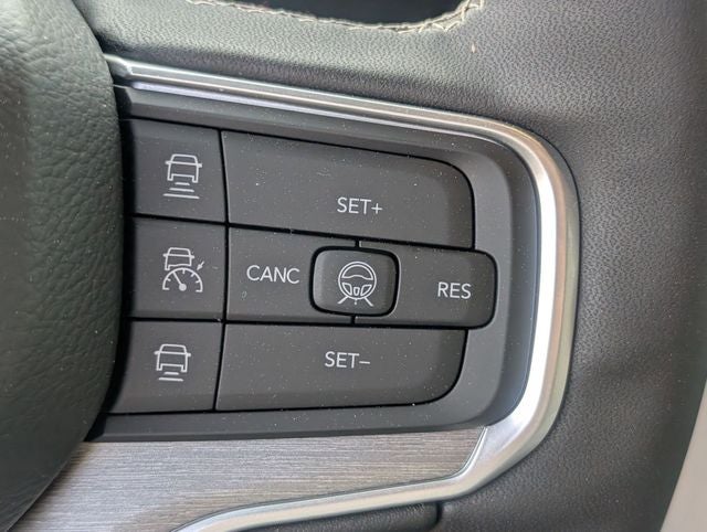 2026 Jeep Grand Wagoneer Base