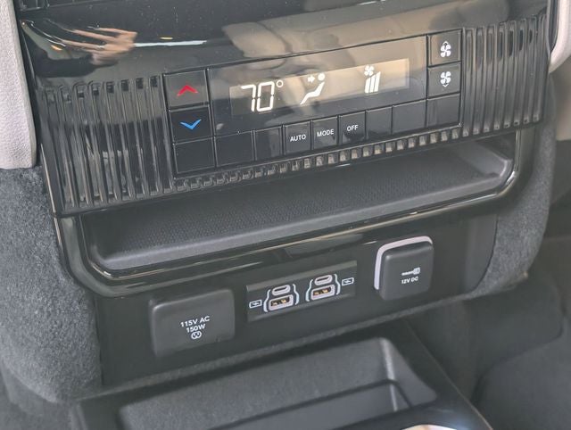 2026 Jeep Grand Wagoneer Base