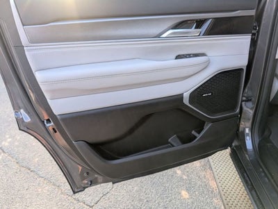 2026 Jeep Grand Wagoneer Base