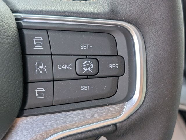 2026 Jeep Grand Wagoneer Base