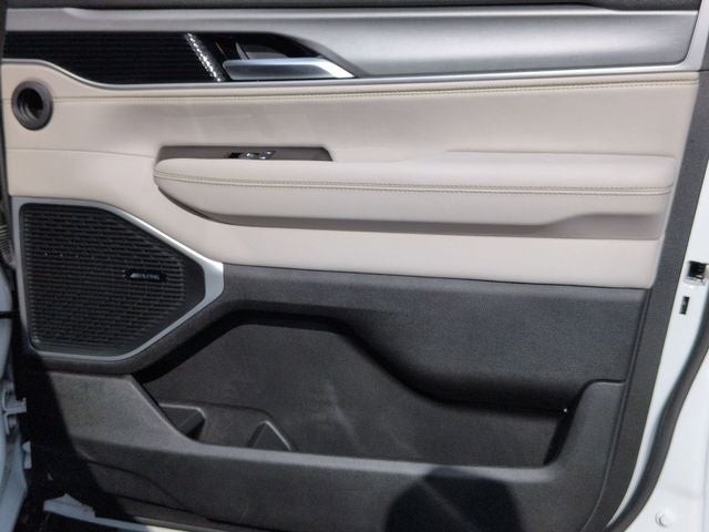 2026 Jeep Grand Wagoneer Base