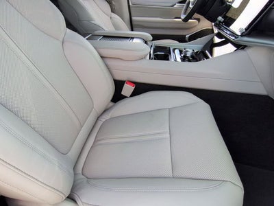 2026 Jeep Grand Wagoneer Base