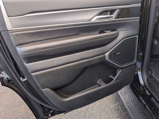 2025 Jeep Wagoneer Series II