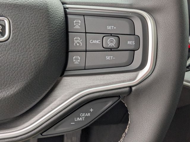 2026 Jeep Grand Wagoneer Base