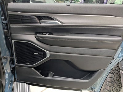 2026 Jeep Grand Wagoneer Base