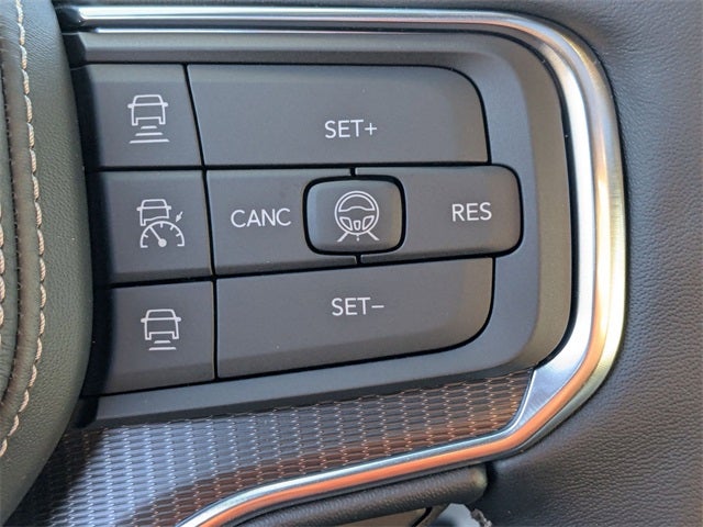 2026 Jeep Grand Wagoneer Base