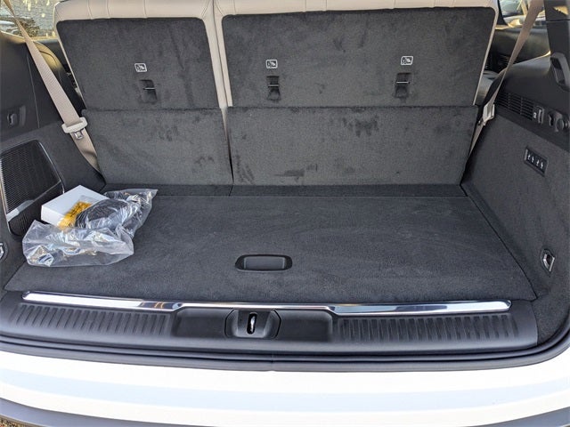 2026 Jeep Grand Wagoneer Base