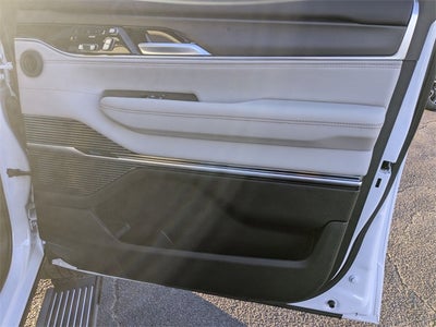 2026 Jeep Grand Wagoneer Base