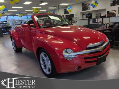 2004 Chevrolet SSR Base