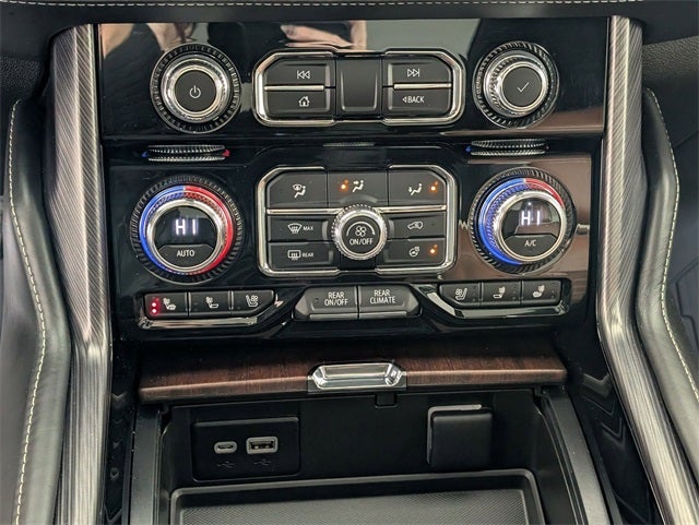 2023 GMC Yukon XL Denali Ultimate