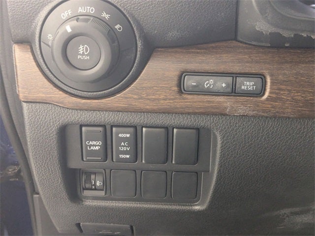 2024 Nissan Titan Platinum Reserve