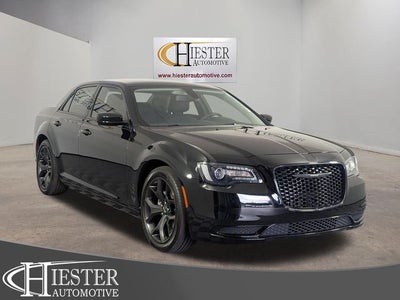2022 Chrysler 300 Touring