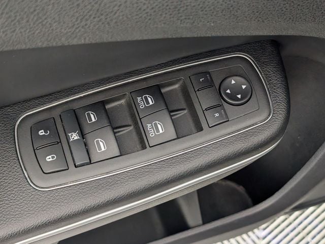 2022 Chrysler 300 Touring