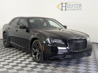 2022 Chrysler 300 Touring