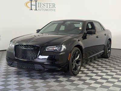 2022 Chrysler 300 Touring