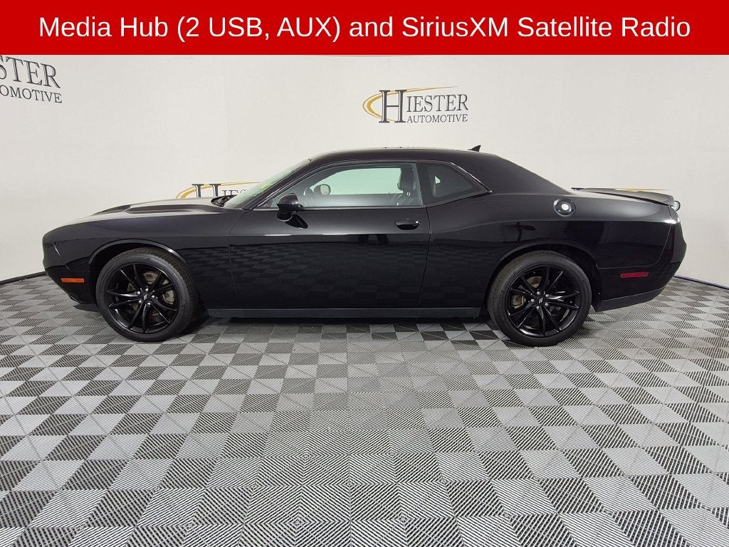 2017 Dodge Challenger SXT