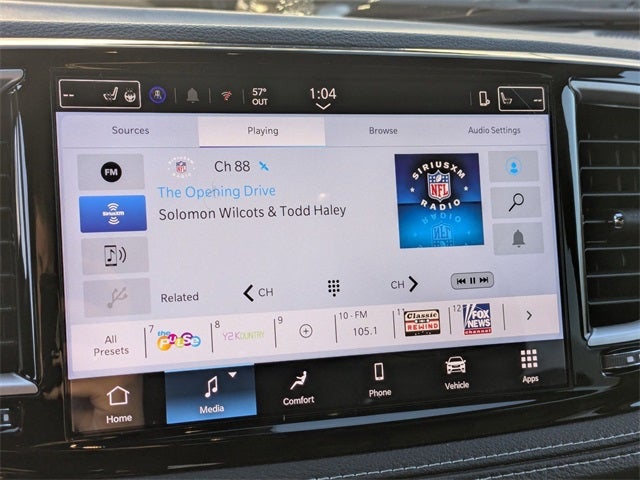 2026 Chrysler Pacifica Select