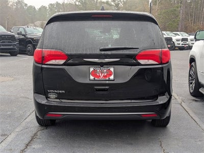 2026 Chrysler Voyager LX