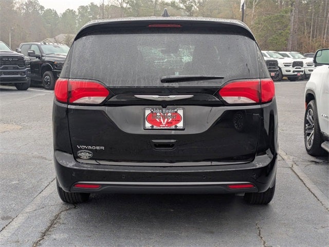 2026 Chrysler Voyager LX