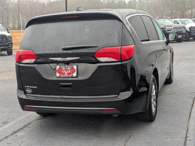 2026 Chrysler Voyager LX