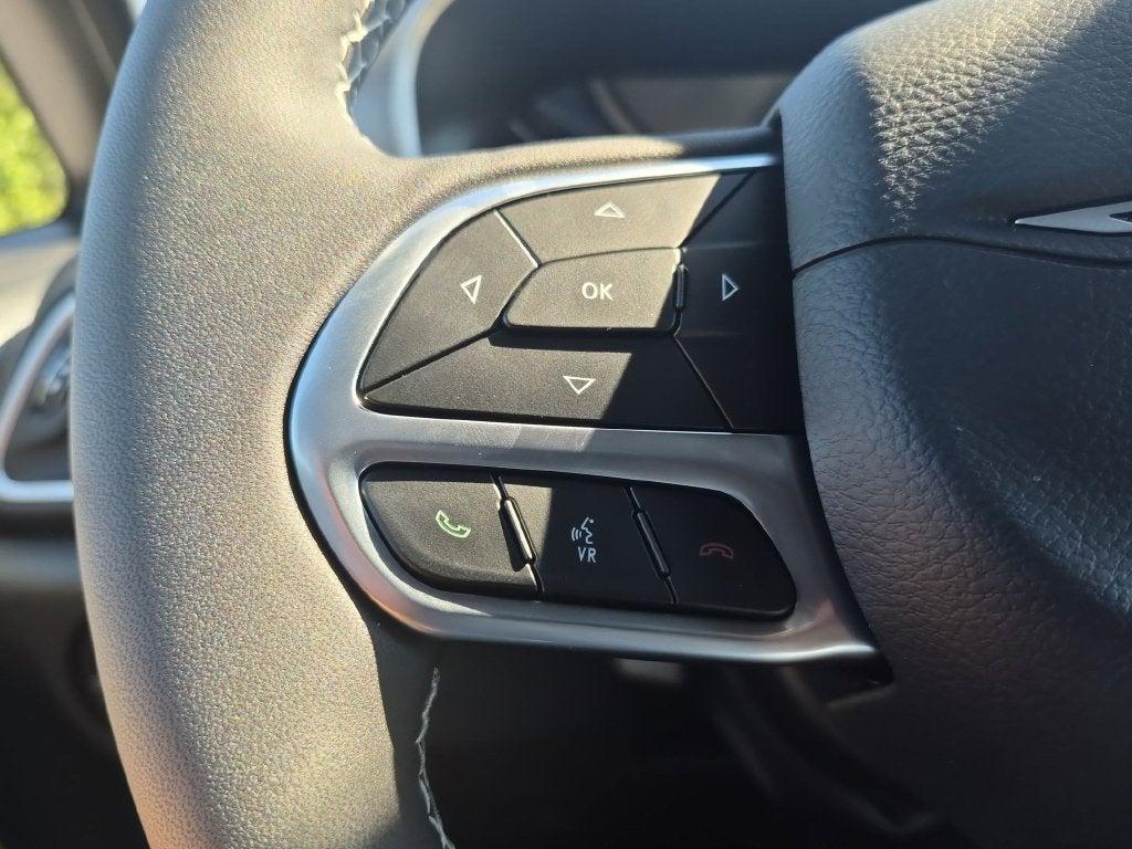 2027 Chrysler Pacifica LX