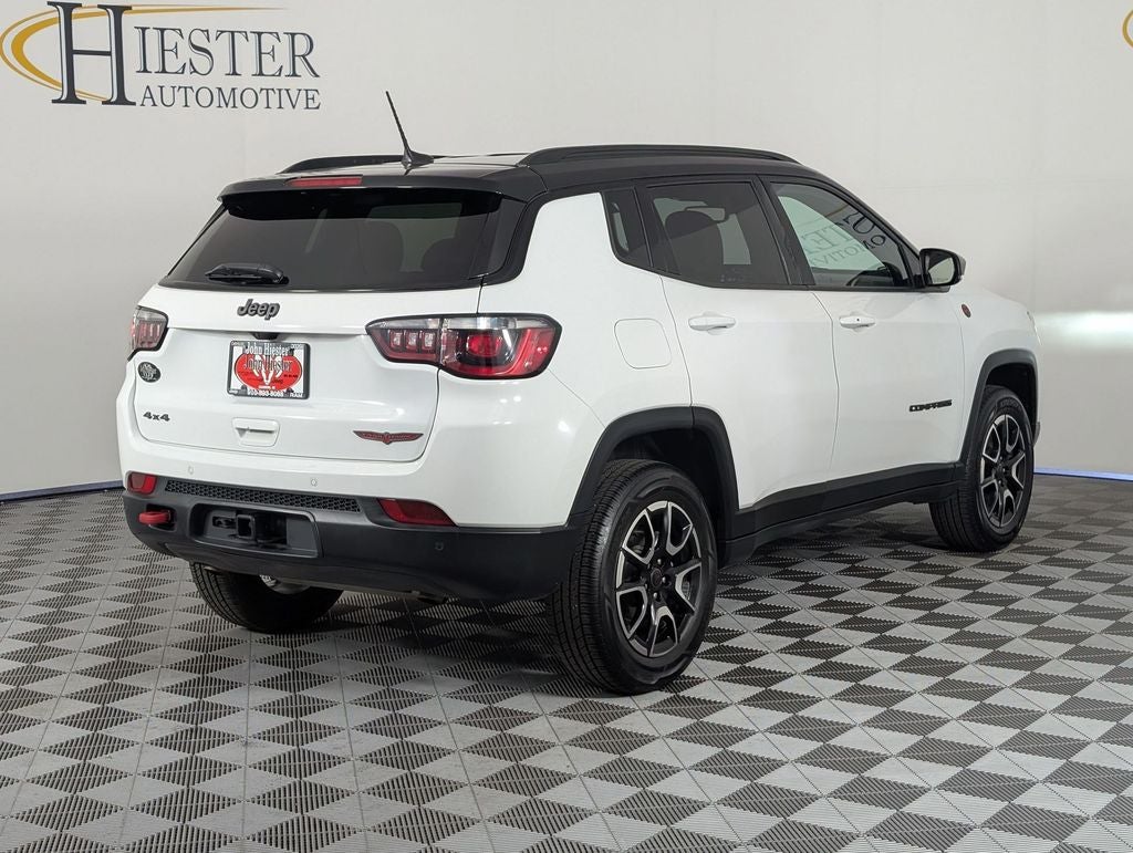 2025 Jeep Compass Trailhawk