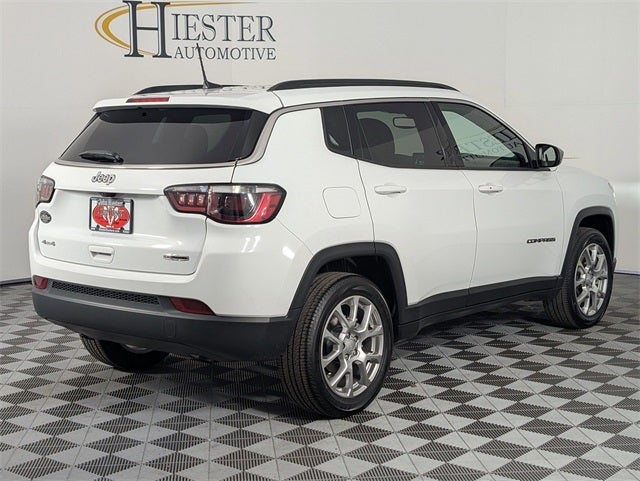 2024 Jeep Compass Latitude Lux