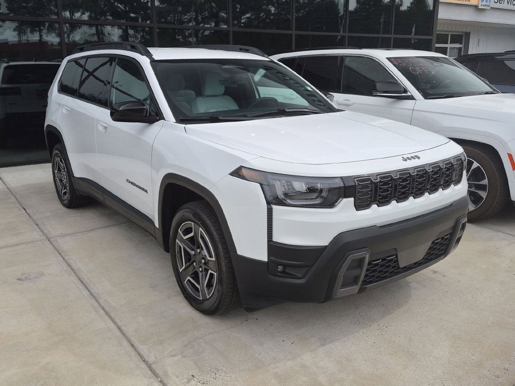 2026 Jeep Cherokee Laredo