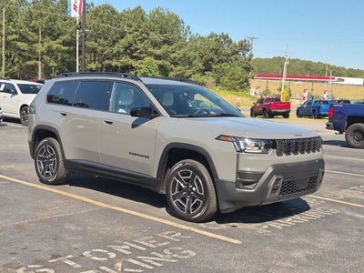 2026 Jeep Cherokee Laredo
