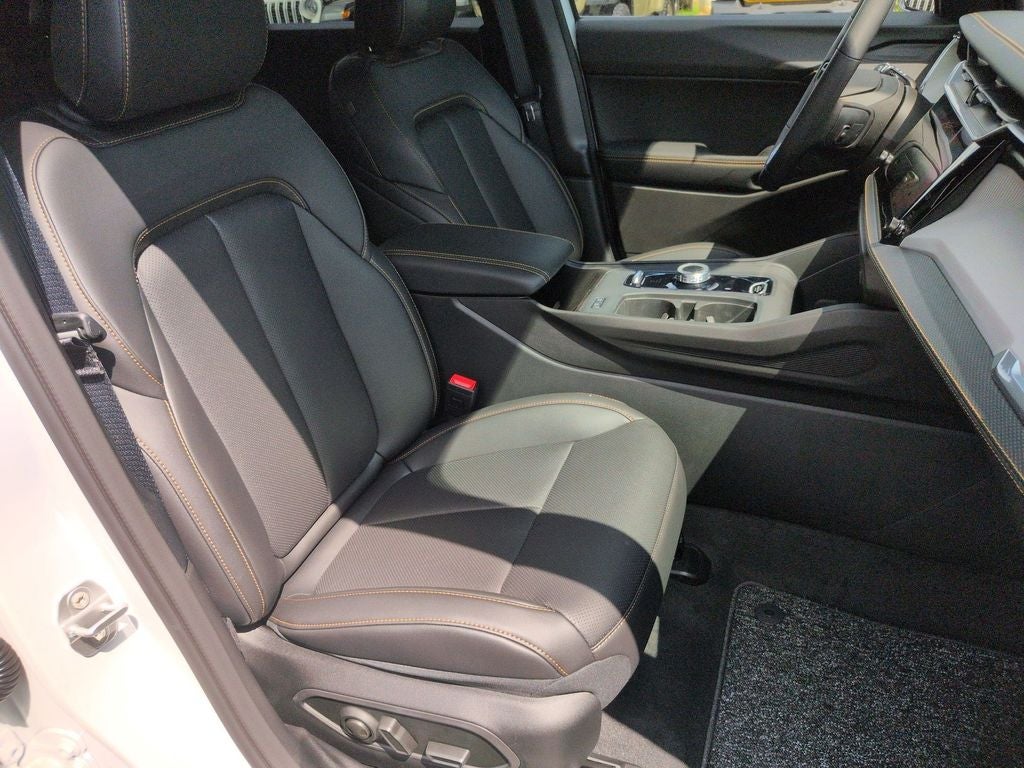 2026 Jeep Cherokee Base