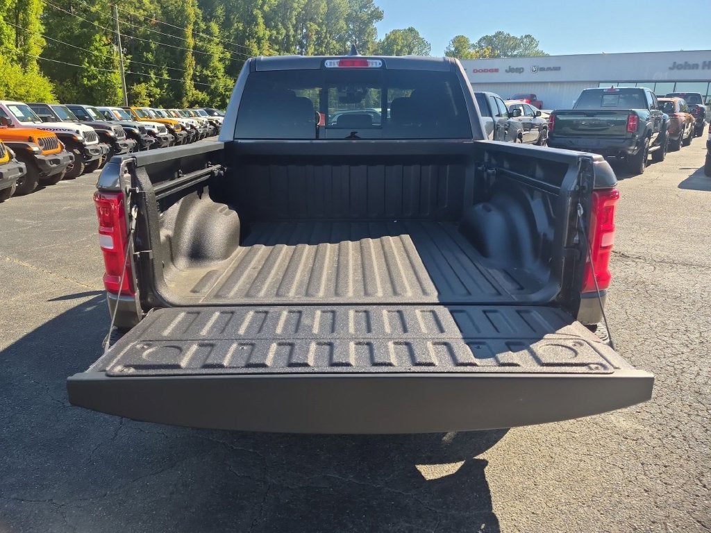2027 RAM 1500 Big Horn/Lone Star